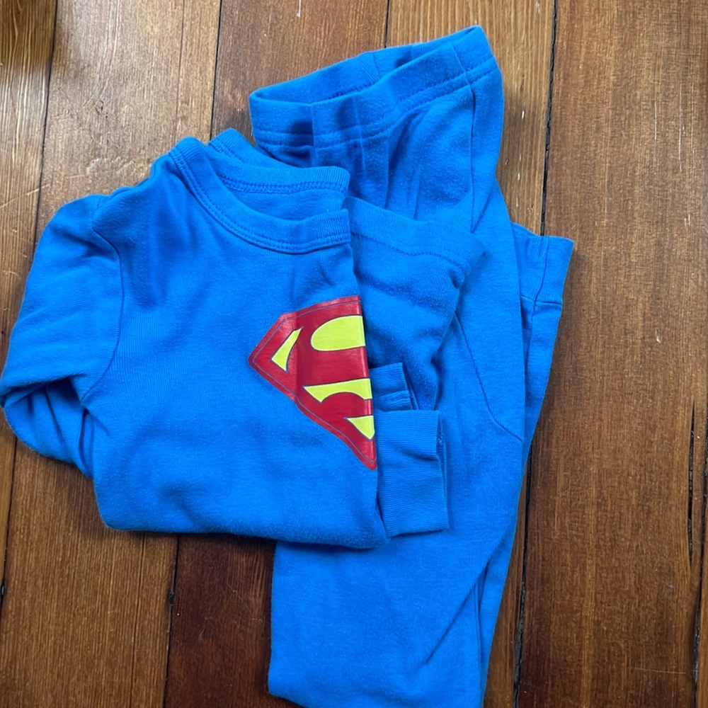 GAP kids DC long sleeve PJs